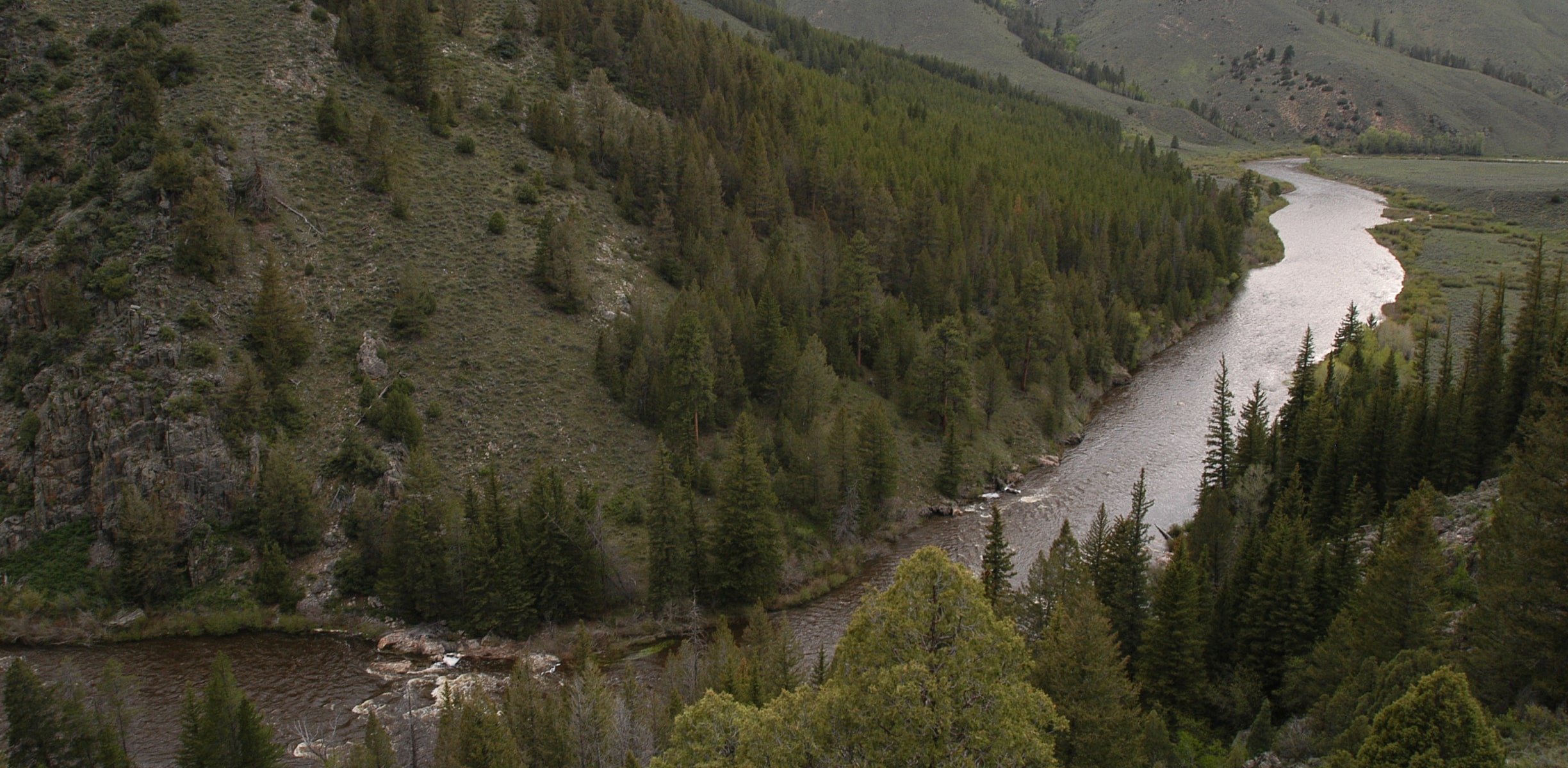 A scenic shot of the North Platte river